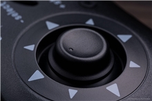 8BitDo NEOGEO Wireless Pad Terry Bogard