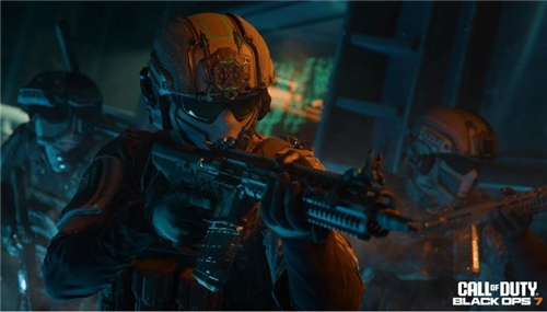 Call of Duty: Black Ops 7 - Steelbook Edition (PS4)