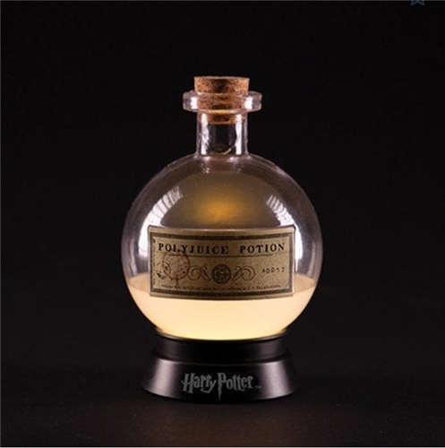 Harry Potter Colour-Changing Potion Lamp - Lifestyle